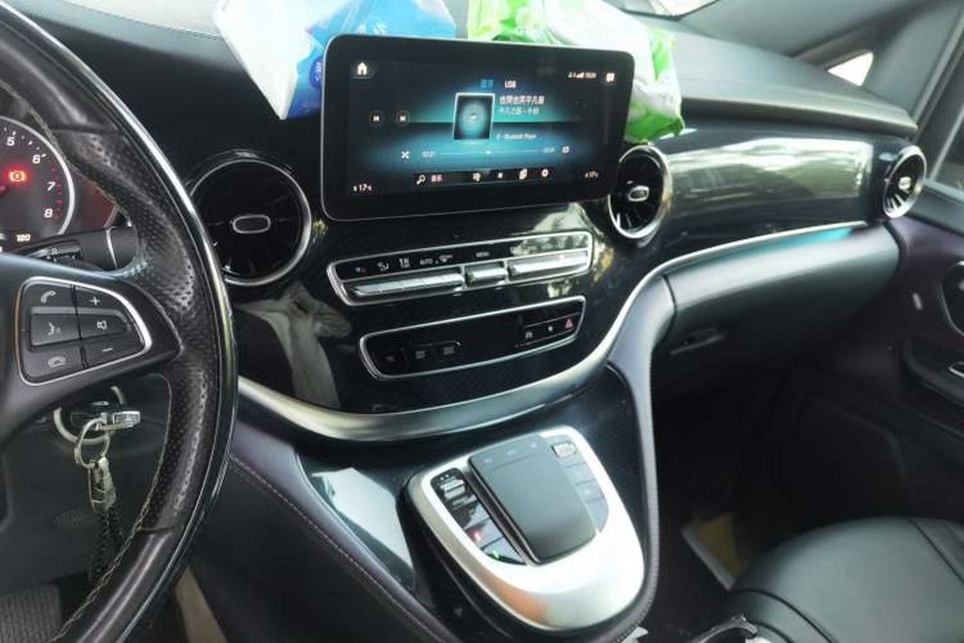 Used Mercedes-Benz V-Class  Audio And AC Panel