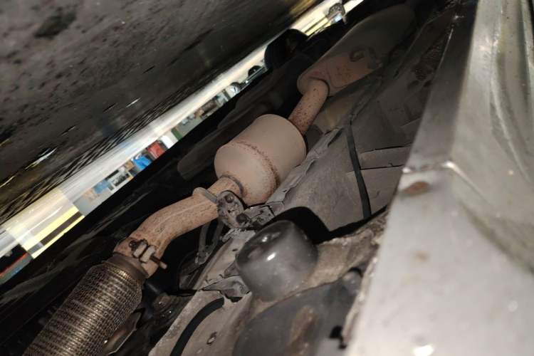 Used Mercedes-Benz V-Class  Chassis Front Right