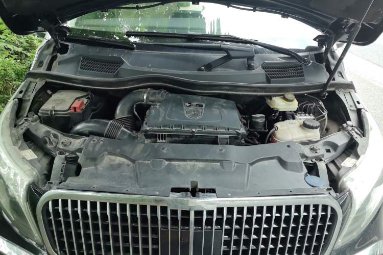 Used Mercedes-Benz V-Class 2021 V 260 L Long Wheelbase Prestige Edition Engine Bay