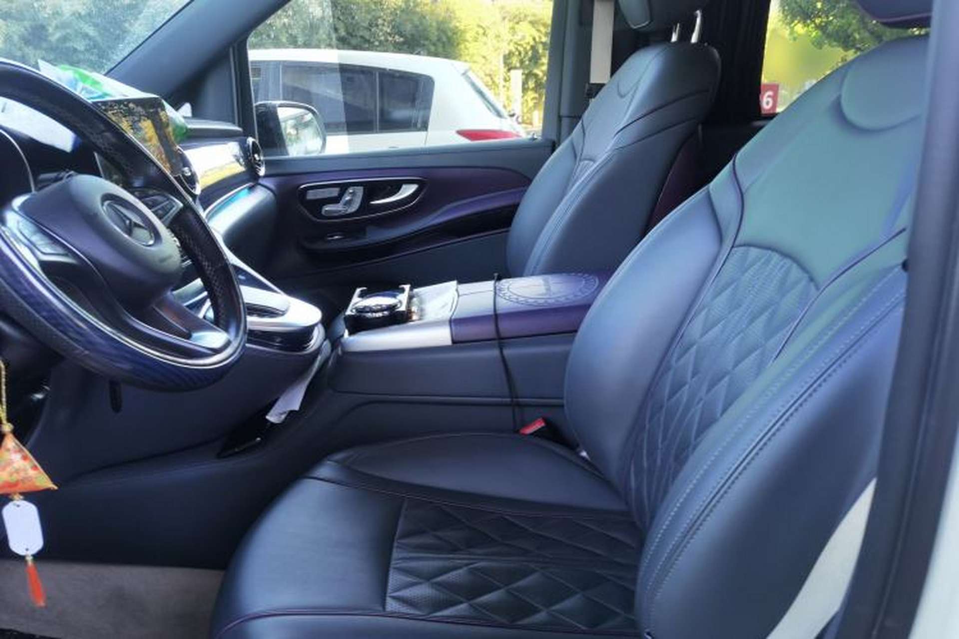 Used Mercedes-Benz V-Class  Left Front Seat