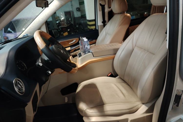 Used Mercedes-Benz V-Class  Left Front Seat
