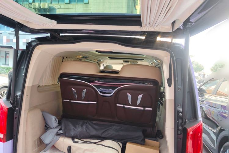 Used Mercedes-Benz V-Class 2021 V 260 L Long Wheelbase Prestige Edition Trunk