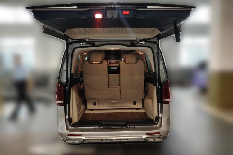 Used Mercedes-Benz V-Class  Trunk