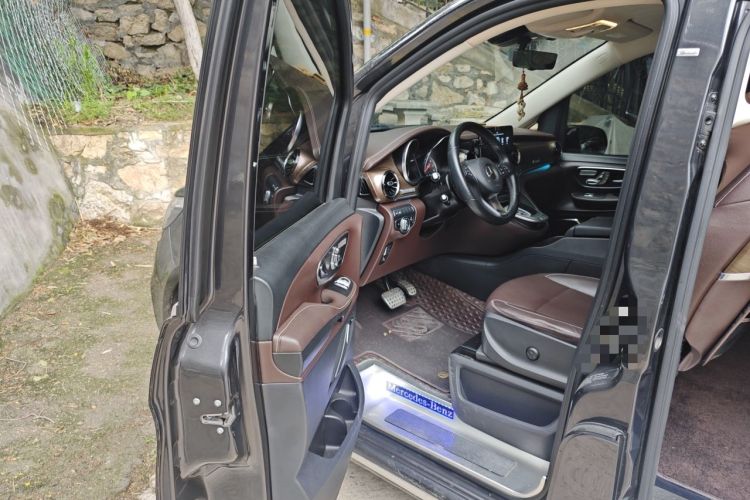 Used Mercedes-Benz V-Class 2021 V 260 L Long-wheelbase Luxury Edition Driver Seat