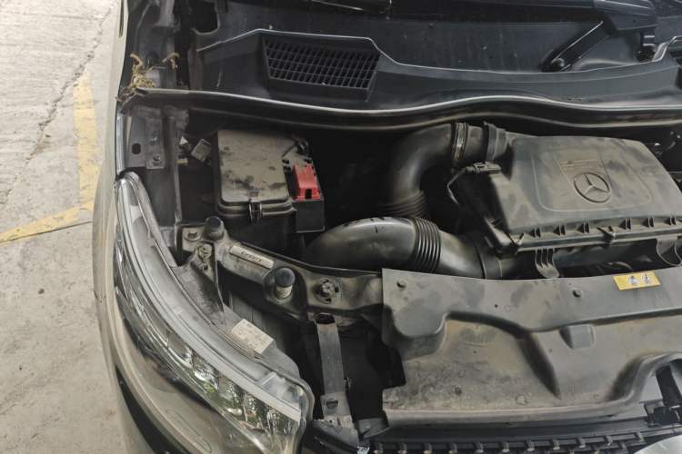 Used Mercedes-Benz V-Class 2021 V 260 L Long-wheelbase Luxury Edition Engine Bay Right