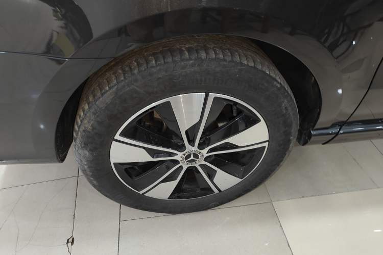Used Mercedes-Benz V-Class 2021 V 260 Prestige Edition Exterior 5