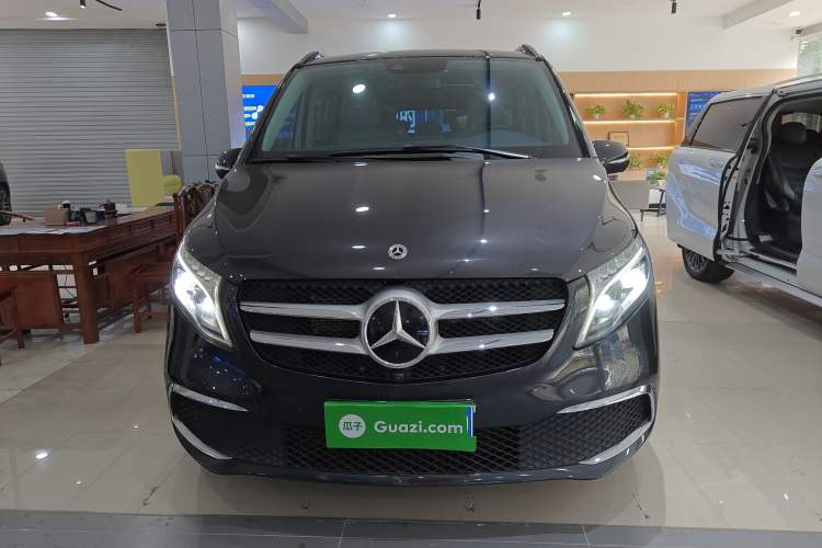Used Mercedes-Benz V-Class 2021 V 260 Prestige Edition Front