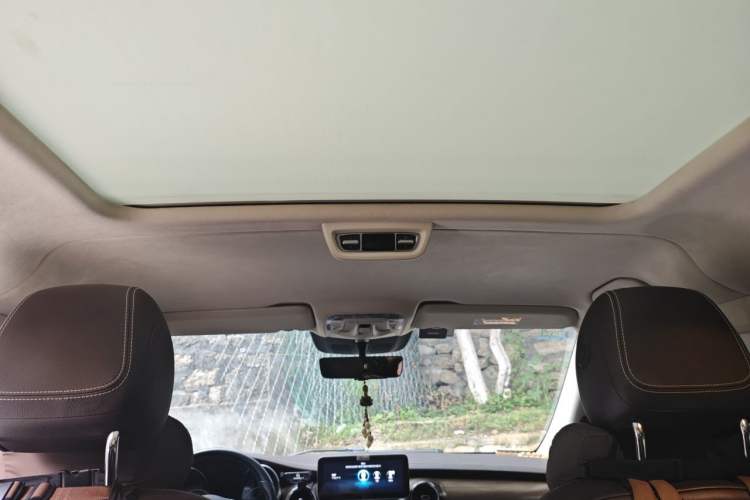 Used Mercedes-Benz V-Class 2021 V 260 L Long-wheelbase Luxury Edition Headliner