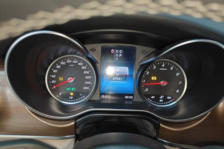 Used Mercedes-Benz V-Class 2021 V 260 Prestige Edition Instrument Cluster