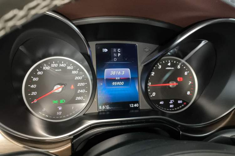 Used Mercedes-Benz V-Class 2021 V 260 L Long-wheelbase Luxury Edition Instrument Cluster