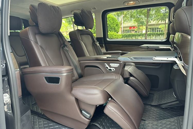 Used Mercedes-Benz V-Class 2021 V 260 L Long-wheelbase Luxury Edition Interior 8
