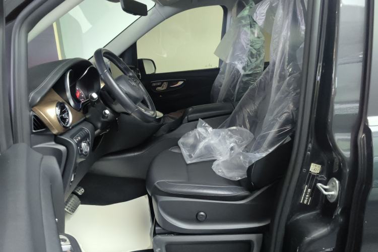 Used Mercedes-Benz V-Class 2021 V 260 L Long Wheelbase Prestige Edition Left Front Seat
