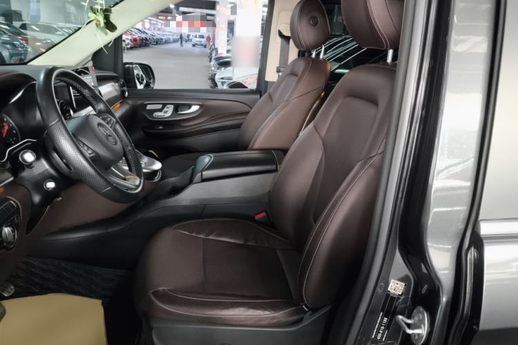 Used Mercedes-Benz V-Class 2021 V 260 L Long-wheelbase Luxury Edition Left Front Seat