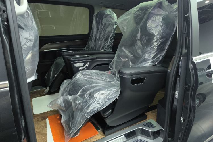 Used Mercedes-Benz V-Class 2021 V 260 L Long Wheelbase Prestige Edition Left Rear Seat