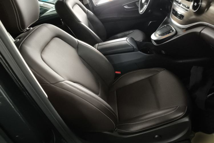 Used Mercedes-Benz V-Class 2021 V 260 L Long-wheelbase Luxury Edition Right Front Seat