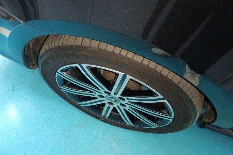 Used Mercedes-Benz V-Class 2021 V 260 L Long-wheelbase Luxury Edition Right Rear Wheel Hub