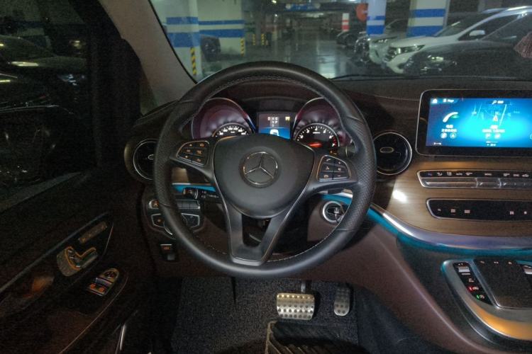 Used Mercedes-Benz V-Class 2021 V 260 L Long-wheelbase Luxury Edition Steering Wheel
