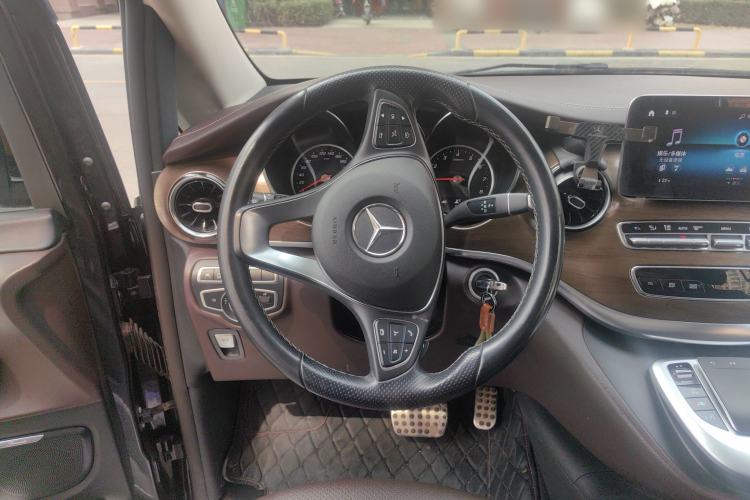 Used Mercedes-Benz V-Class 2021 V 260 L Long-wheelbase Luxury Edition Steering Wheel