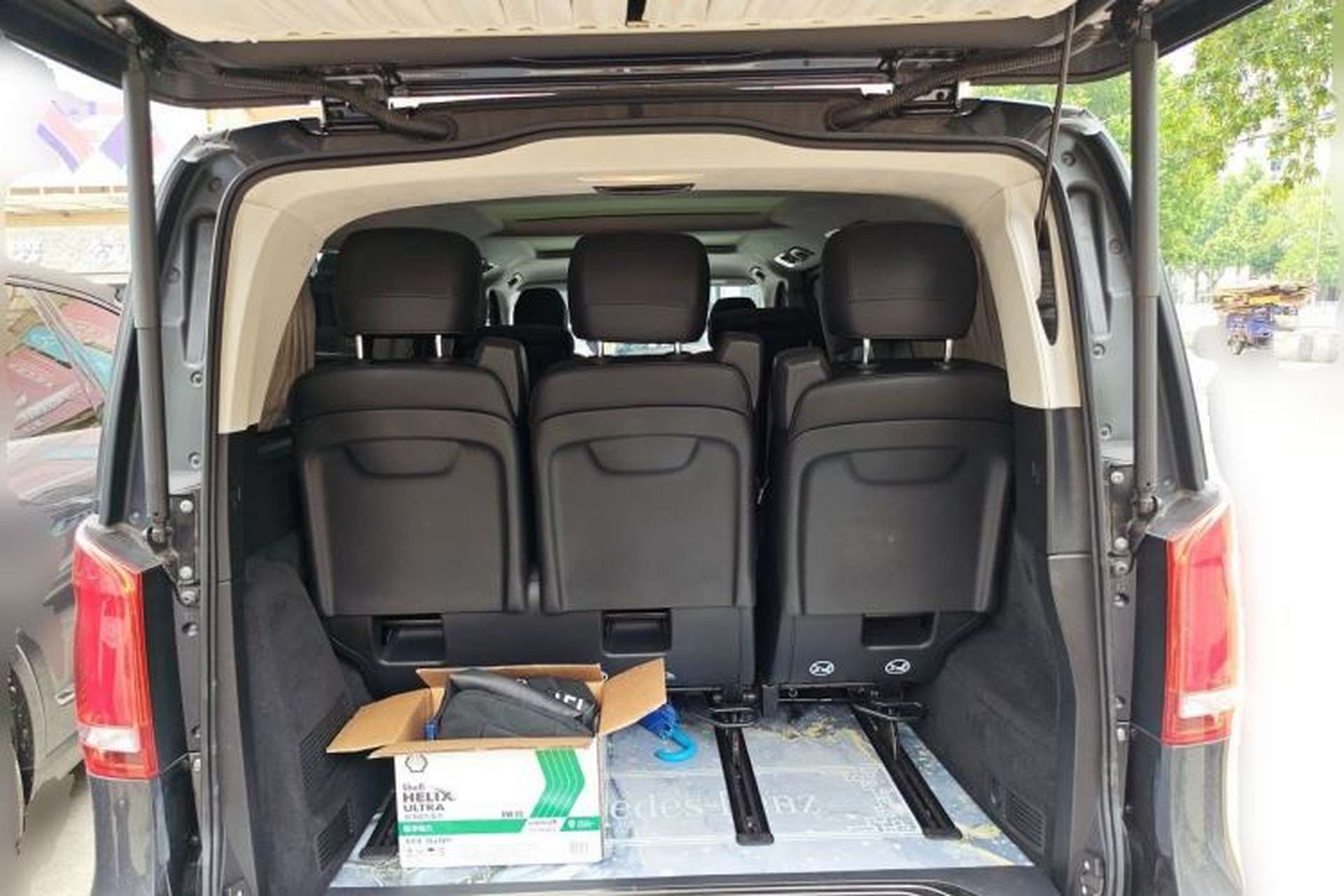 Used Mercedes-Benz V-Class 2021 V 260 L Long-wheelbase Luxury Edition Trunk