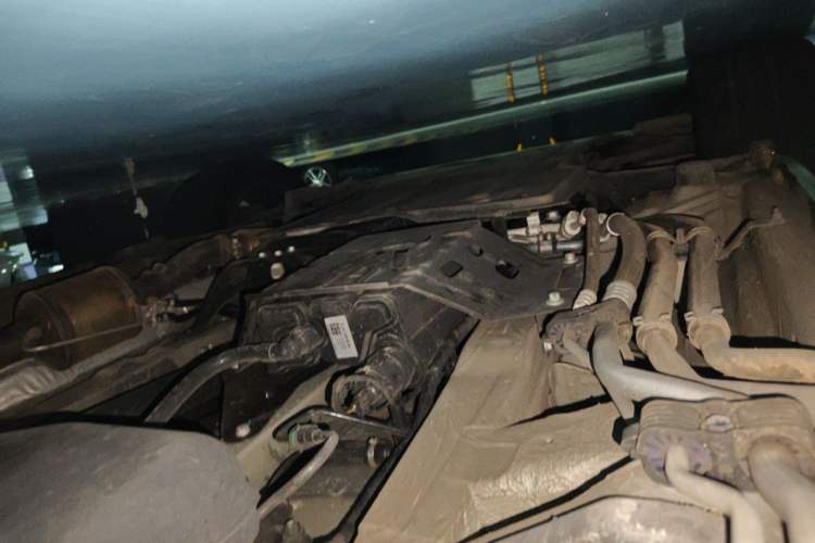 Used Mercedes-Benz V-Class 2021 V 260 Avantgarde Edition Chassis Front Left
