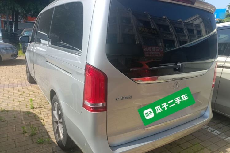 Used Mercedes-Benz V-Class 2021 V 260 Avantgarde Edition Exterior 2