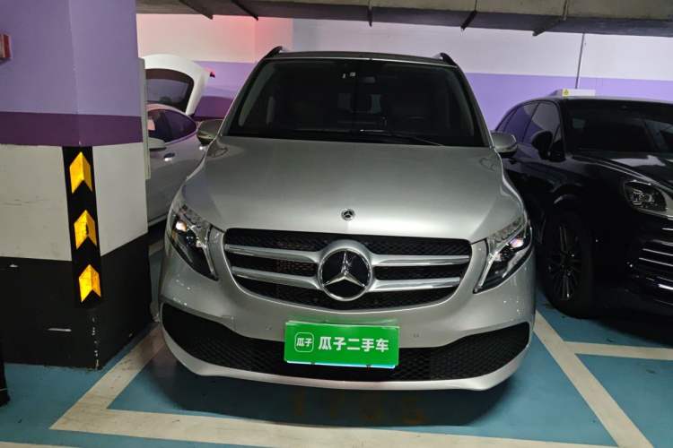 Used Mercedes-Benz V-Class 2021 V 260 Avantgarde Edition Front