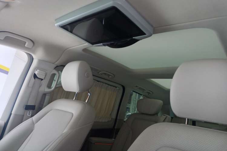 Used Mercedes-Benz V-Class 2021 V 260 Prestige Edition Headliner