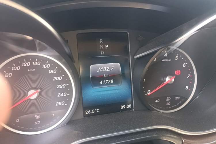 Used Mercedes-Benz V-Class 2021 V 260 Avantgarde Edition Instrument Cluster