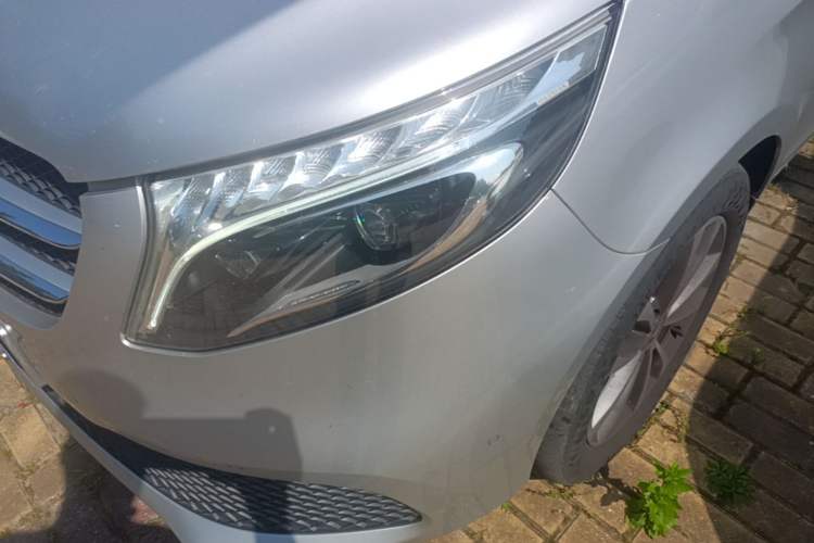 Used Mercedes-Benz V-Class 2021 V 260 Avantgarde Edition Left Front Headlight