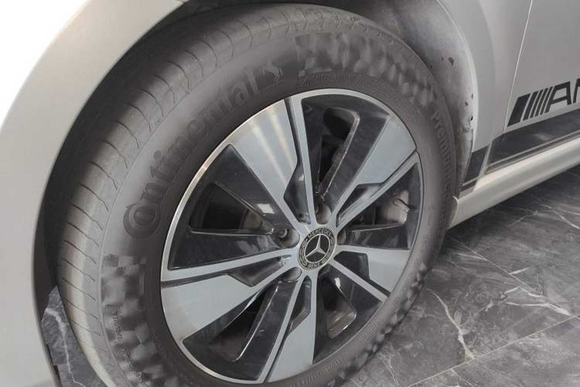 Used Mercedes-Benz V-Class 2021 V 260 Prestige Edition Left Front Wheel Hub