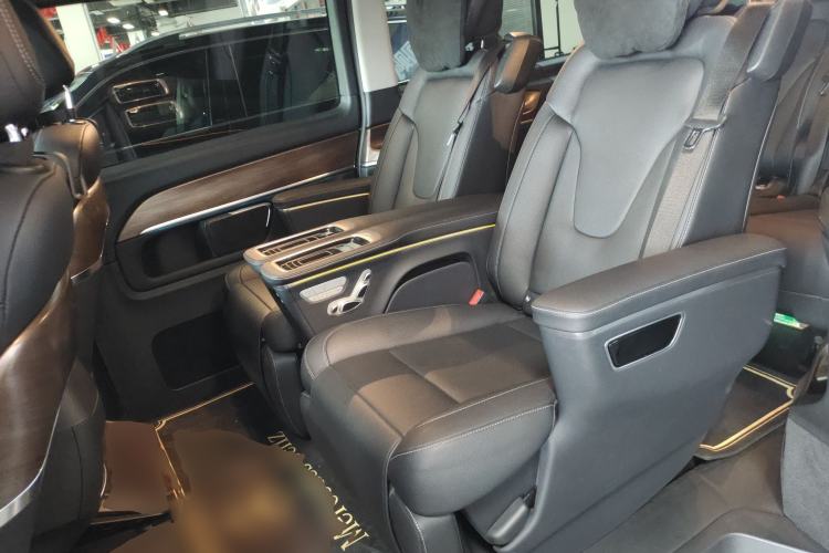 Used Mercedes-Benz V-Class 2021 V 260 Prestige Edition Left Rear Seat