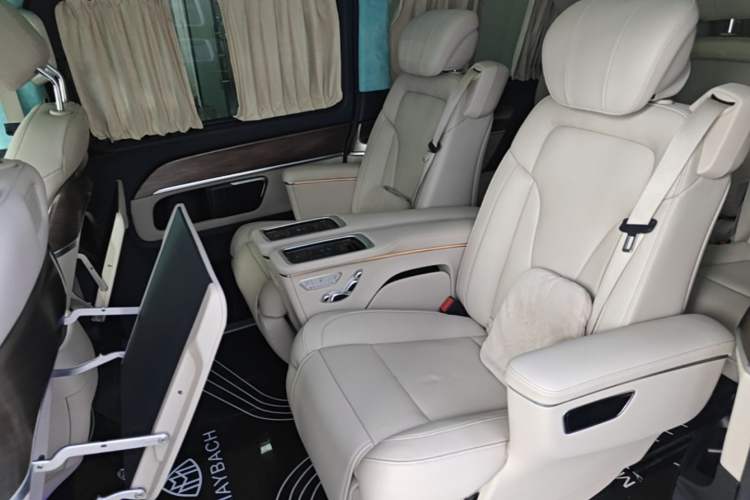 Used Mercedes-Benz V-Class 2021 V 260 Prestige Edition Left Rear Seat