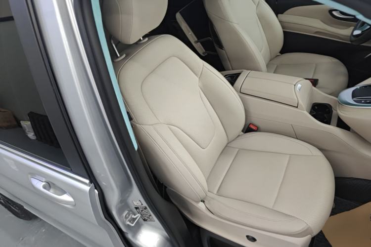 Used Mercedes-Benz V-Class 2021 V 260 Prestige Edition Right Front Seat