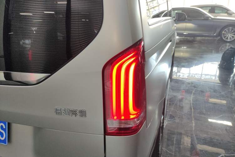 Used Mercedes-Benz V-Class 2021 V 260 Prestige Edition Right Rear Taillight