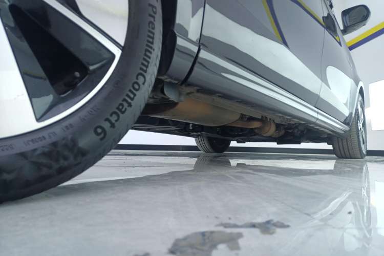 Used Mercedes-Benz V-Class 2021 V 260 Prestige Edition Right Side Sill