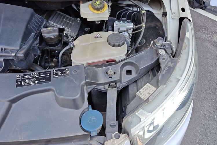 Used Mercedes-Benz V-Class 2021 V 260 L Long-wheelbase Luxury Edition Engine Bay Left