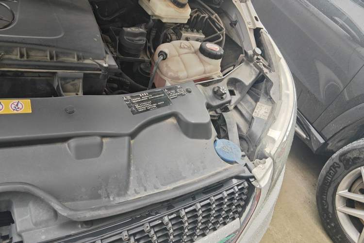 Used Mercedes-Benz V-Class 2021 V 260 L Long-wheelbase Luxury Edition Engine Bay Left