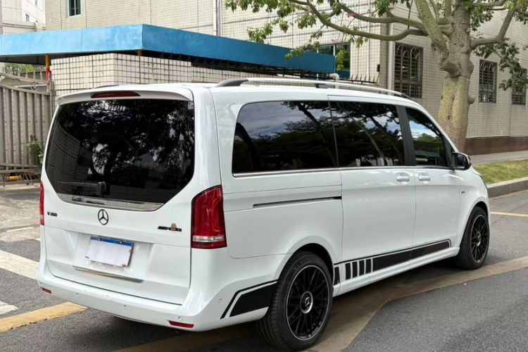 Used Mercedes-Benz V-Class 2021 V 260 Prestige Edition Exterior 4