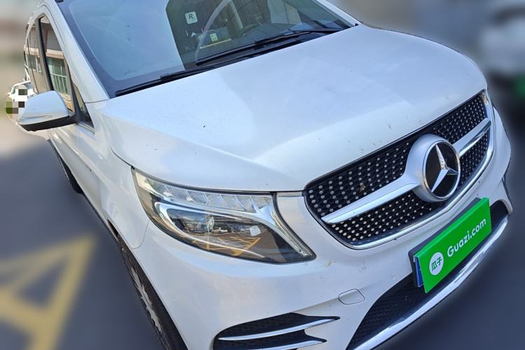Used Mercedes-Benz V-Class 2021 V 260 L Long-wheelbase Luxury Edition Front Right 45 Deg