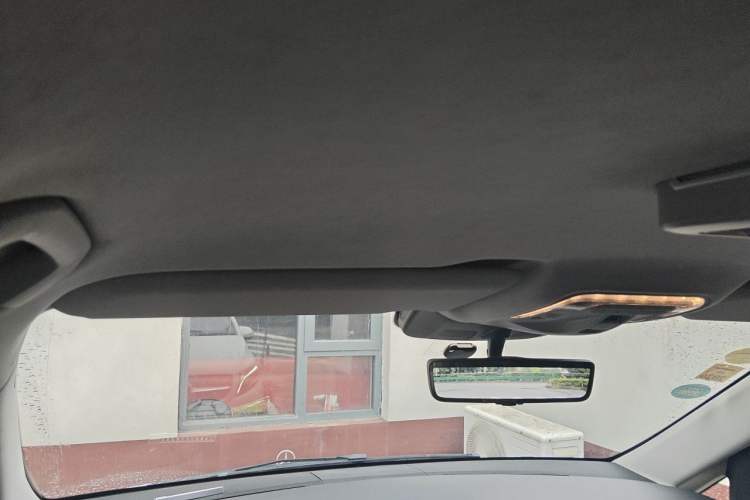 Used Mercedes-Benz V-Class 2021 V 260 L Long-wheelbase Luxury Edition Headliner