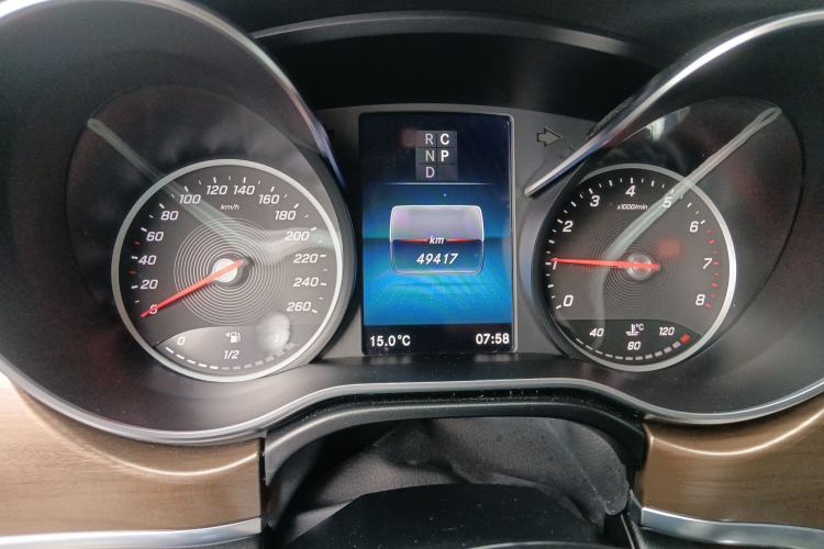 Used Mercedes-Benz V-Class 2021 V 260 Prestige Edition Instrument Cluster