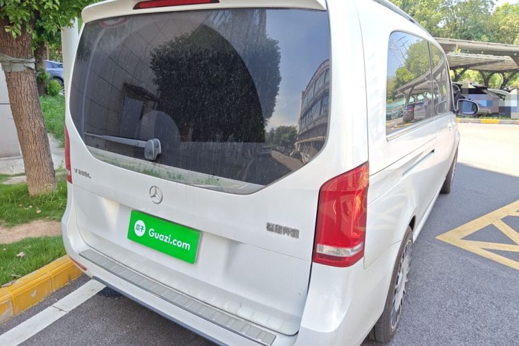 Used Mercedes-Benz V-Class 2021 V 260 L Long-wheelbase Luxury Edition Rear Right 45 Deg