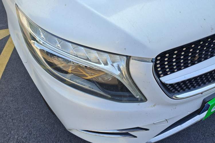 Used Mercedes-Benz V-Class 2021 V 260 L Long-wheelbase Luxury Edition Right Front Headlight