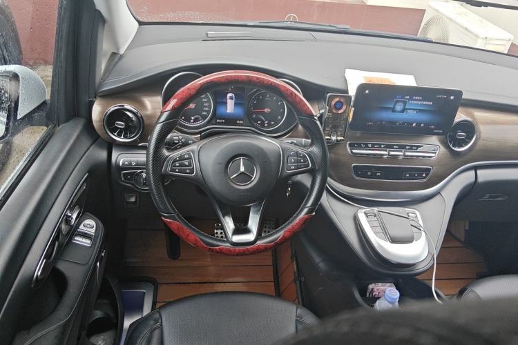 Used Mercedes-Benz V-Class 2021 V 260 L Long-wheelbase Luxury Edition Steering Wheel