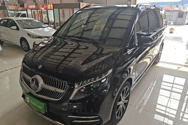 Używany Mercedes-Benz V-Class 2022 V 260 L Long-wheelbase Luxury Edition