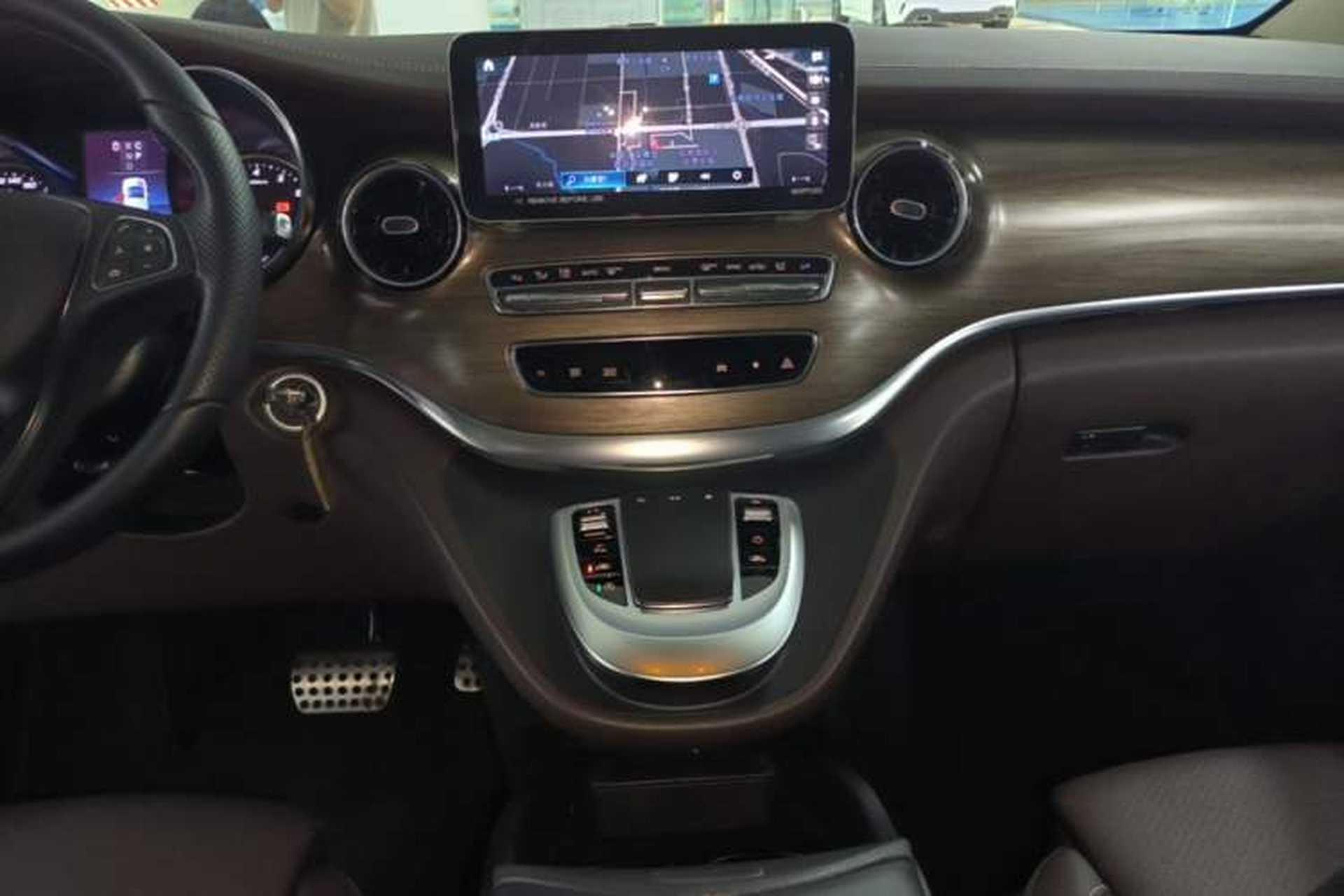 Used Mercedes-Benz V-Class 2022 V 260 Prestige Edition Audio And AC Panel