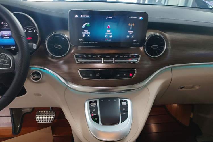 Used Mercedes-Benz V-Class 2022 V 260 L Long Wheelbase Prestige Edition Audio And AC Panel