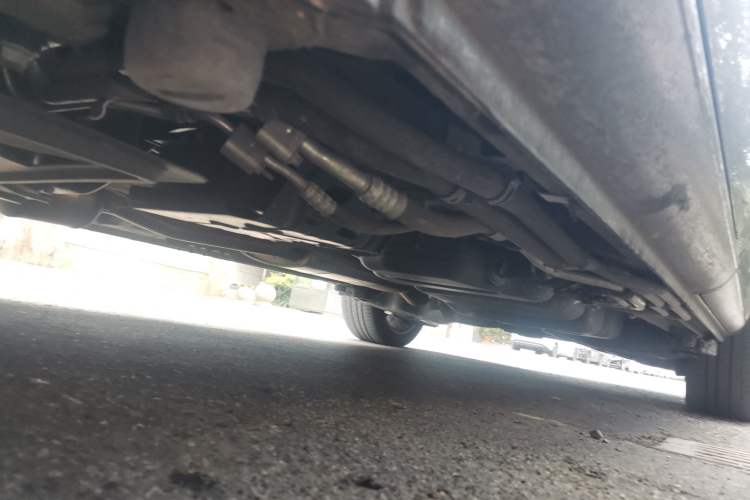 Used Mercedes-Benz V-Class 2022 V 260 Avantgarde Edition Chassis Front Left
