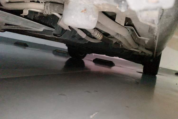 Used Mercedes-Benz V-Class 2022 V 260 Avantgarde Edition Chassis Front Left