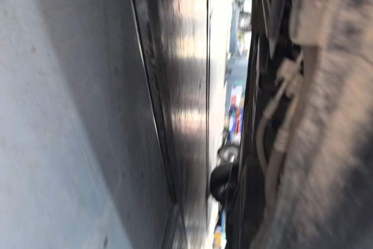 Used Mercedes-Benz V-Class 2022 V 260 Avantgarde Edition Chassis Front Left